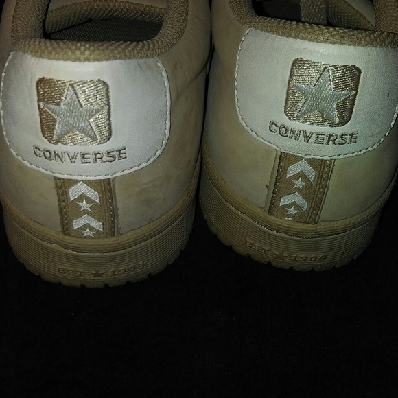 Mens tan colored Converse all-star leather shoe - Picture 2 of 4